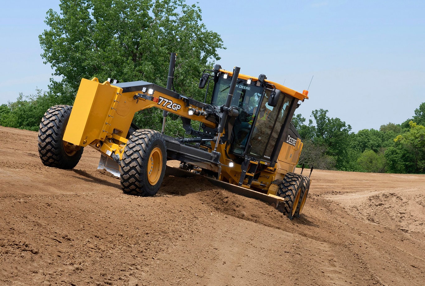 John Deere SmartGrade technology delivers the first-of-its-kind mastless Topcon 3D integrated grade control to G-Series motor graders